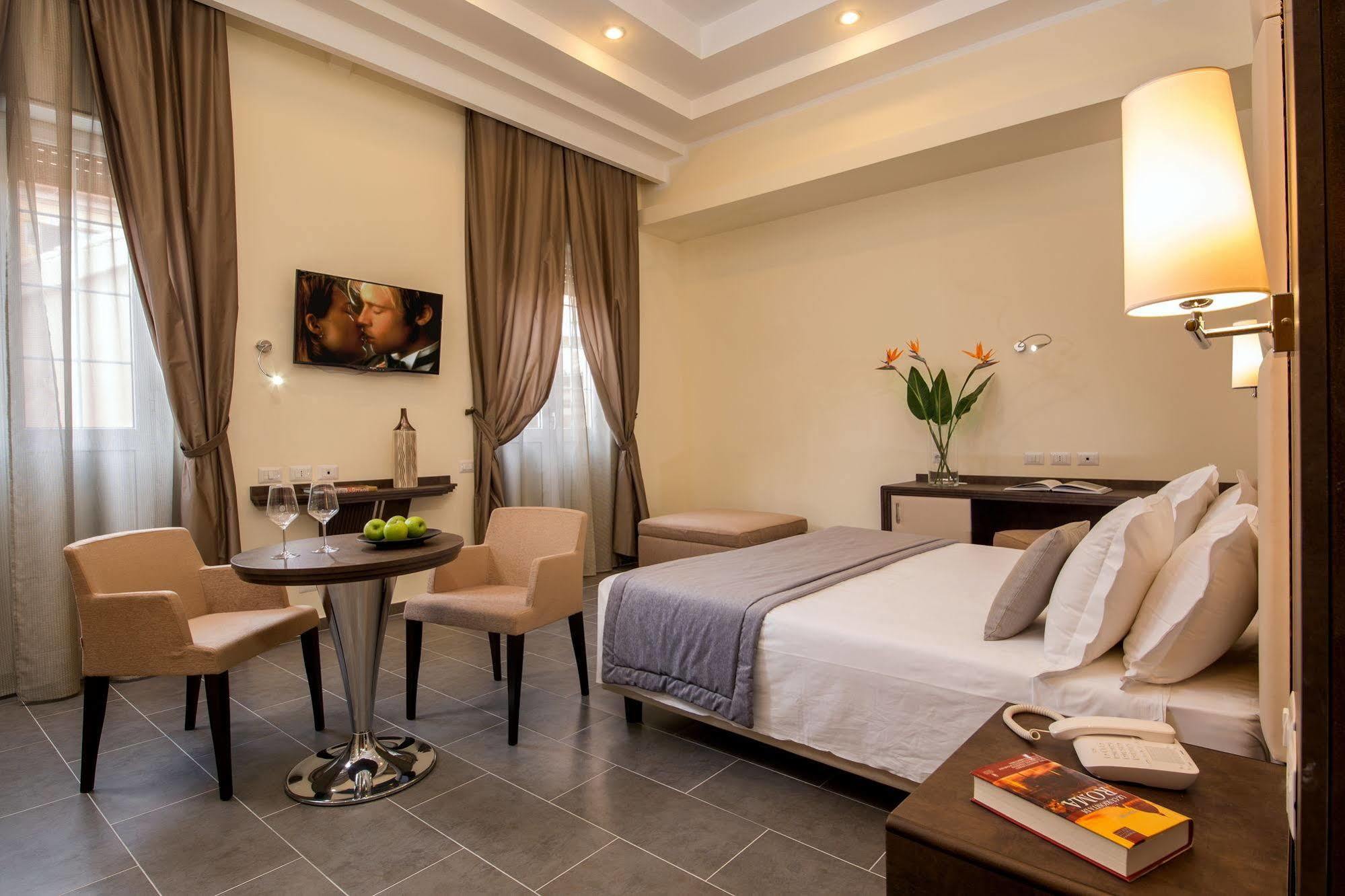Hotel Hearth Rome