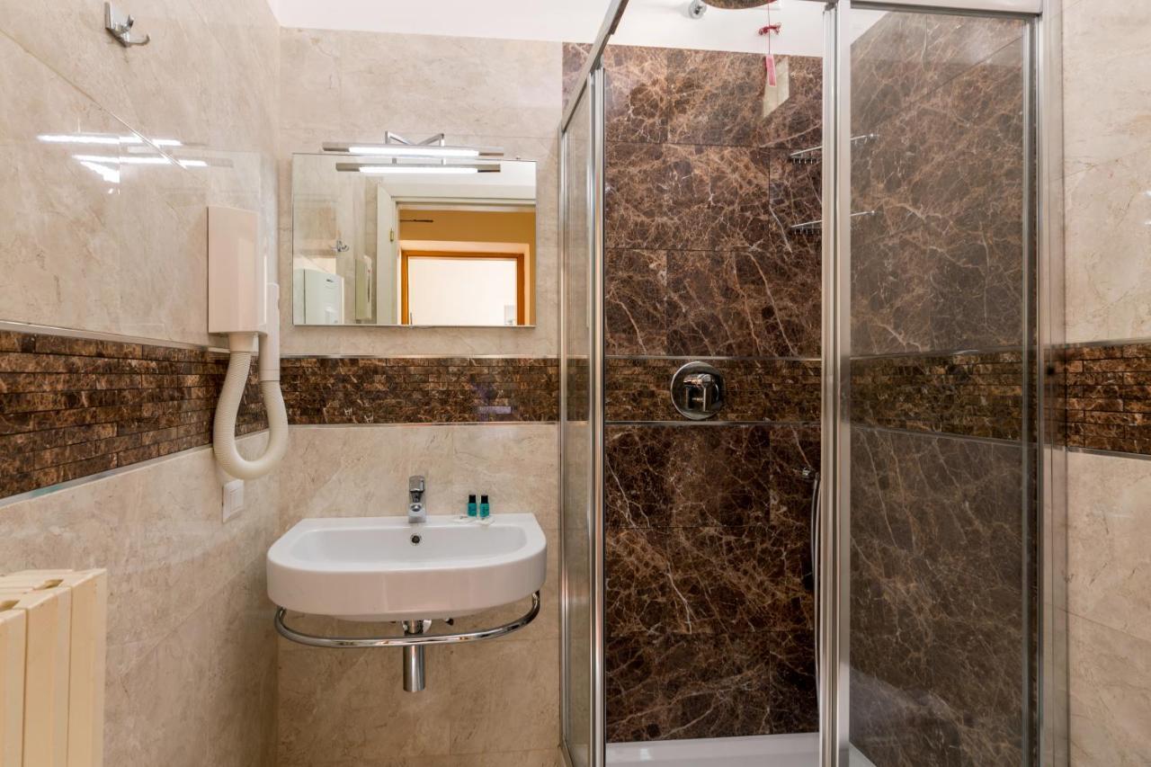 Hearth 3* Rome